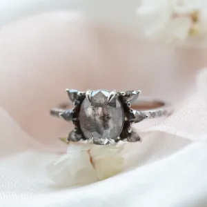 Gold unusual ring with salt´n´pepper diamonds BEEZEE Thumbnail