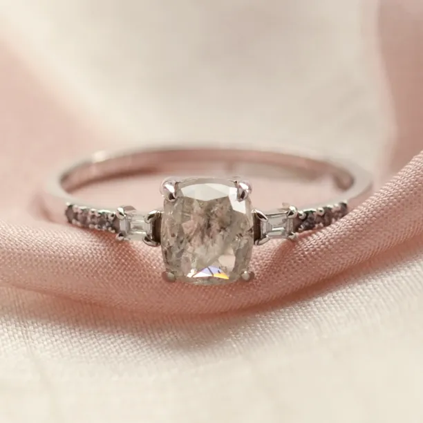 Gold ring with gray diamond salt and pepper CATERINA Image