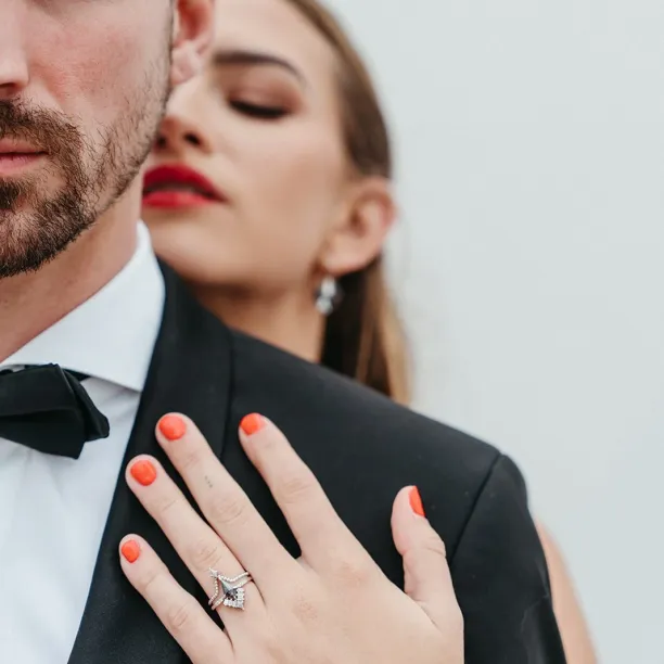 Kite salt and pepper diamond cluster ring with baguette diamonds ELEONORA Image