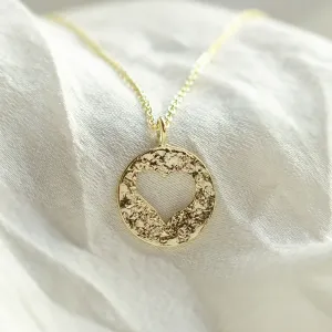 Gold hammered pendant with heart AMORE Thumbnail