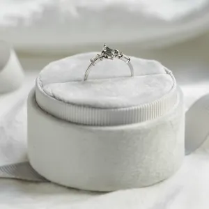 Kite salt and pepper diamond ring with baguette diamonds ARIANNA Thumbnail