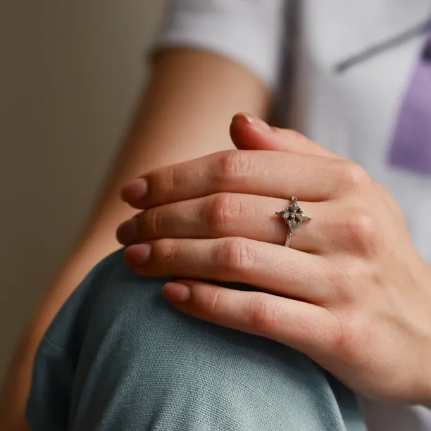 Gold star ring with salt and pepper diamonds ALESSIA Image