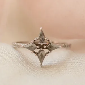 Gold star ring with salt and pepper diamonds ALESSIA Thumbnail