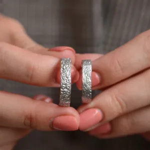 Organic wedding bands with a special surface MOONWALK Thumbnail