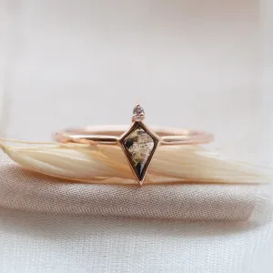 Salt and pepper diamond minimalist ring with diamond BIANCA Thumbnail