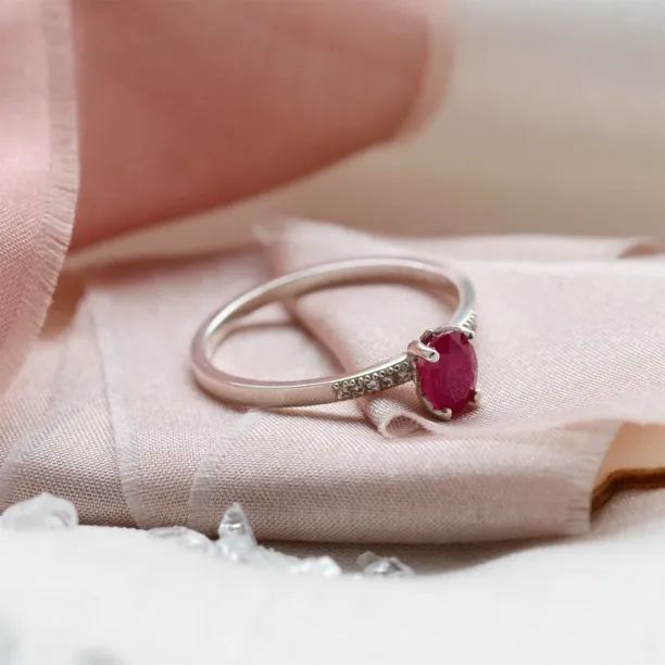 Gold ring with ruby and diamonds SARAH Image