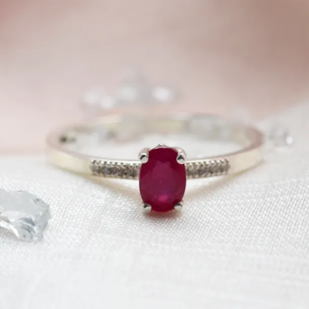 Gold ring with ruby and diamonds SARAH Image