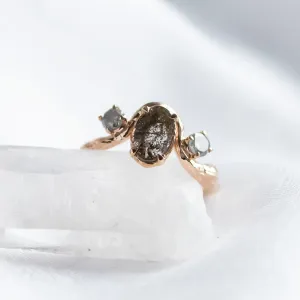 Gold organic ring with salt and pepper diamonds LUDOVICA Thumbnail