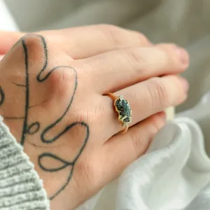 Gold raw blue diamond ring with classic diamonds POSEIDON