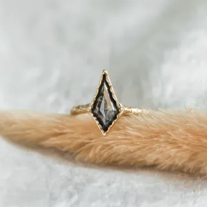 Gold unusual ring with kite salt and pepper diamond MATILDE Thumbnail