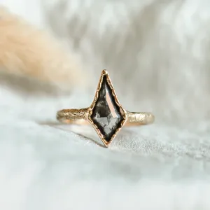 Gold unusual ring with kite salt and pepper diamond MATILDE Thumbnail