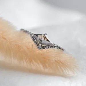 Unusual ring with salt and pepper diamond and side diamonds NICOLE Thumbnail