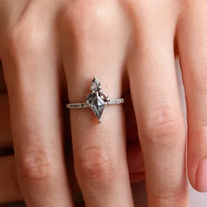 Gold cluster ring with salt and pepper diamonds BEATRICE Thumbnail