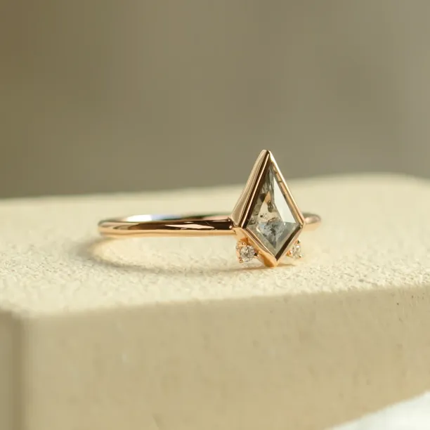 Kite salt and pepper diamond with side diamonds CATKIN Image