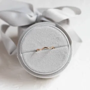 Dainty gold wavy ring GAIA Thumbnail