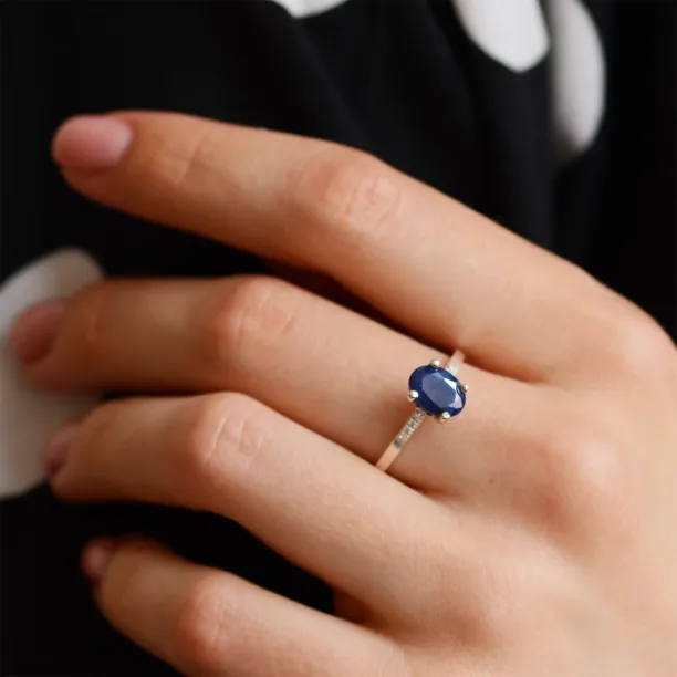 Gold sapphire ring with diamonds GRETA Image