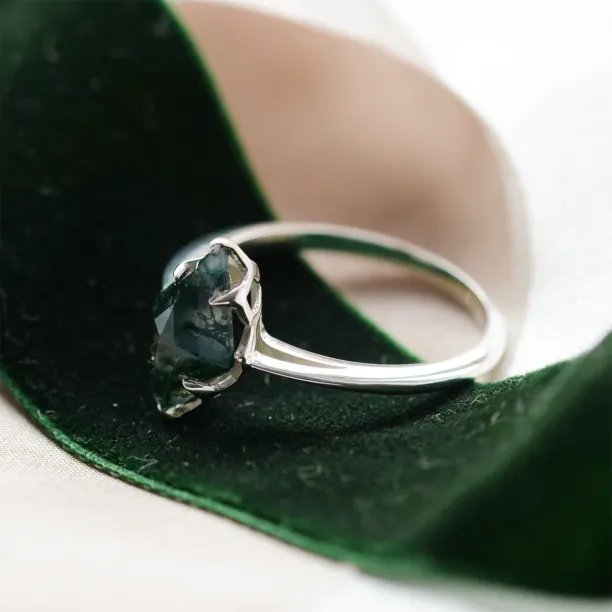 Engagement ring with moss agate GIULIA Image