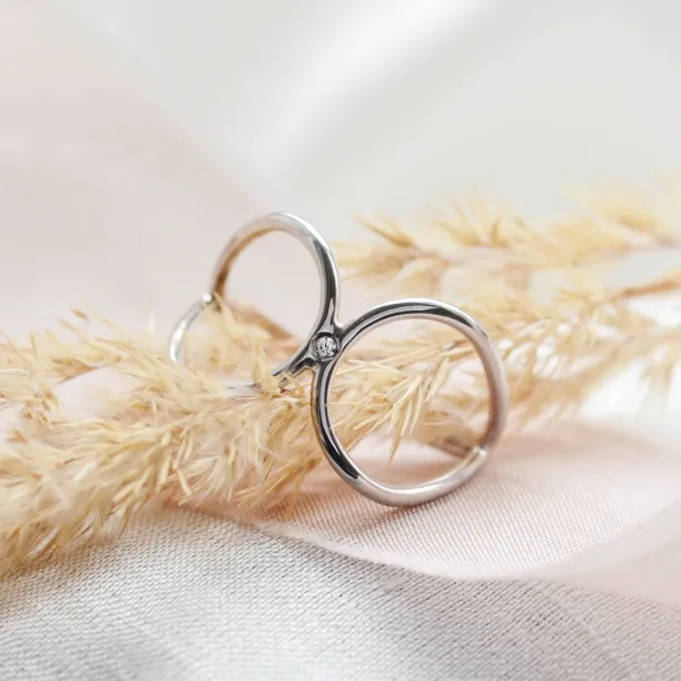 Minimalist double ring with diamond ALICE Image