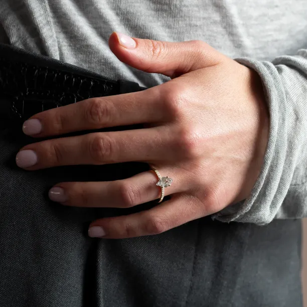 Gold ring with kite rutilated quartz and diamonds ESTER Image