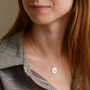 Textured personalized necklace with bespoke engraving MOM Thumbnail