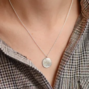 Textured personalized necklace with bespoke engraving MOM Thumbnail