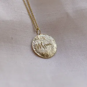 Textured personalized necklace with bespoke engraving MOM Thumbnail