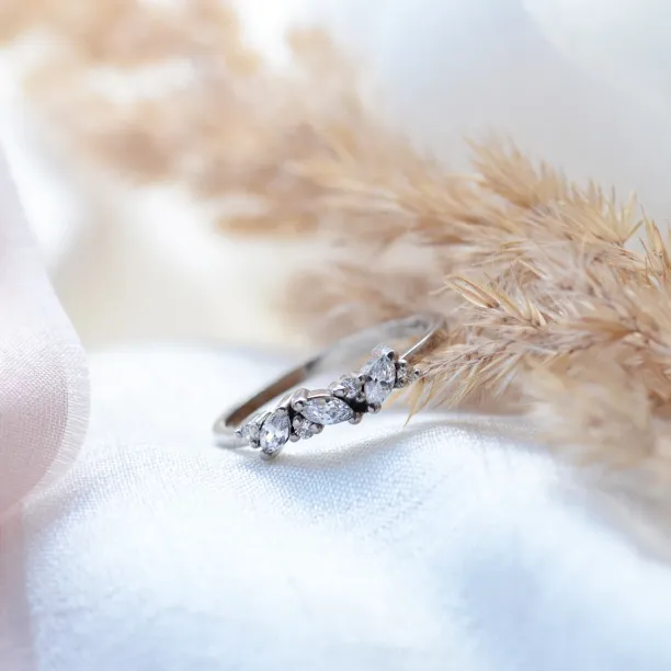 Gold  eternity ring with round and marquise diamonds VALLYS Image