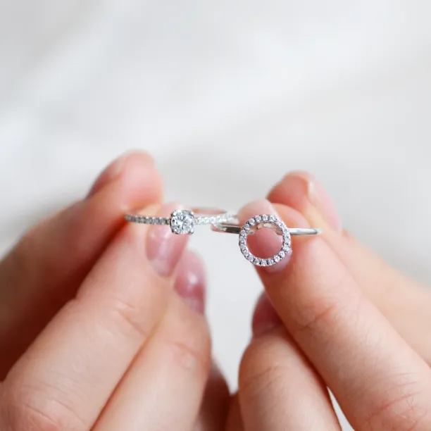 Gold diamond halo engagement set SOLEIL Image