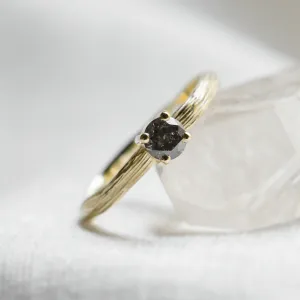 Gold ring in tree bark shape with salt and pepper diamond SALTY Thumbnail