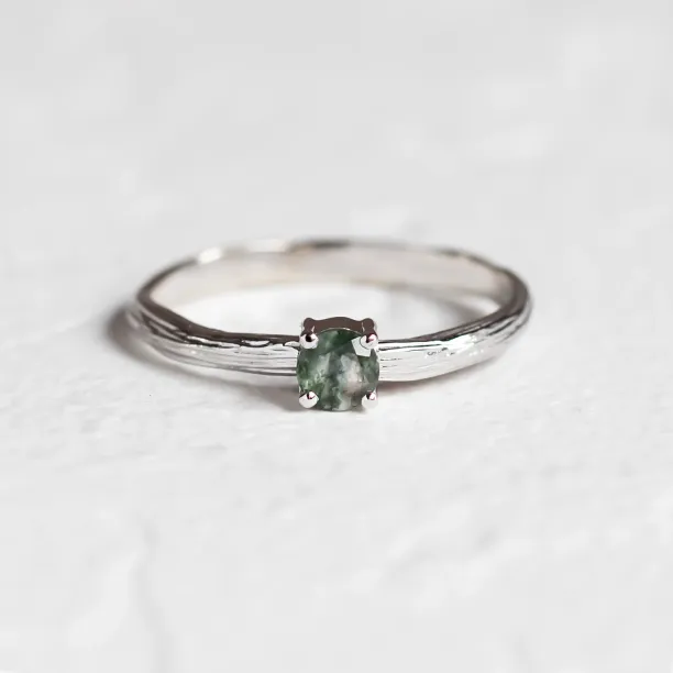 Gold ring in tree bark shape with moss agate MOSSI Image