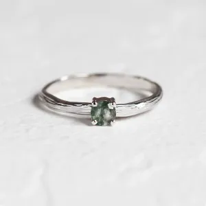 Gold ring in tree bark shape with moss agate MOSSI