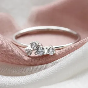 Minimalist cluster ring with diamonds MUADNAIT Thumbnail