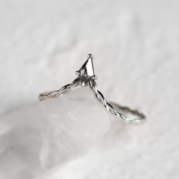 V stacker ring with kite salt and pepper diamond NIAM Image