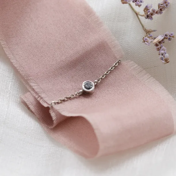 Gold chain ring with salt and pepper diamond DAITHI Image