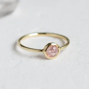 Gold bezel ring with strawberry quartz FRAGOLINA Thumbnail