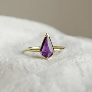 Kite amethyst ring in solid gold DARERCA Thumbnail
