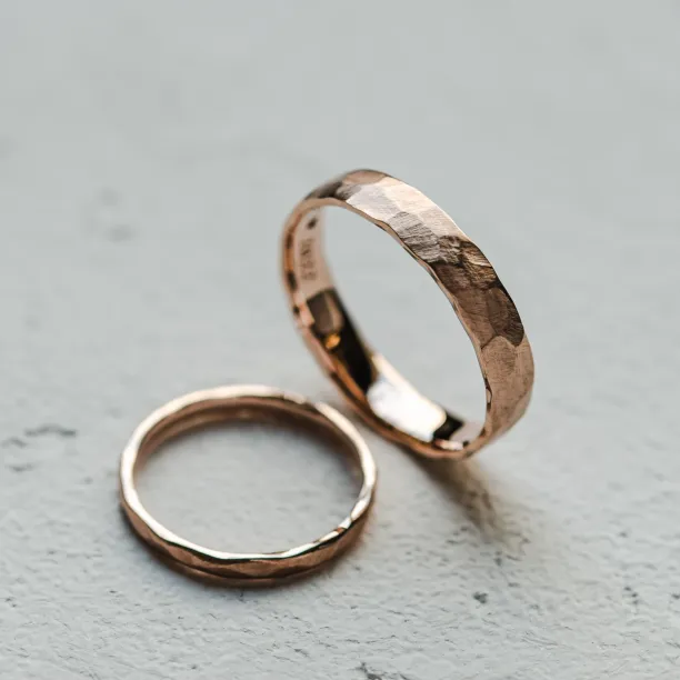 Matte gold wedding bands with hammered surface ETAIN Image