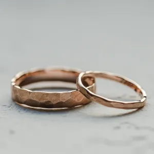 Matte gold wedding bands with hammered surface ETAIN Thumbnail