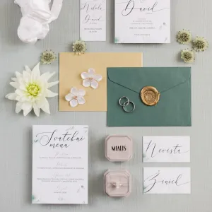 Gold baguette moonstone ring with side diamonds TIGE Thumbnail