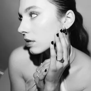 Spectacular kite salt and pepper diamond ring in solid gold CATHAL Thumbnail