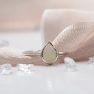 Pear white opal ring in solid gold FINN Thumbnail