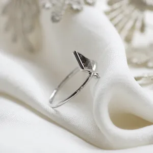 Gold ring with kite salt and pepper diamond and white diamonds CIAN Thumbnail