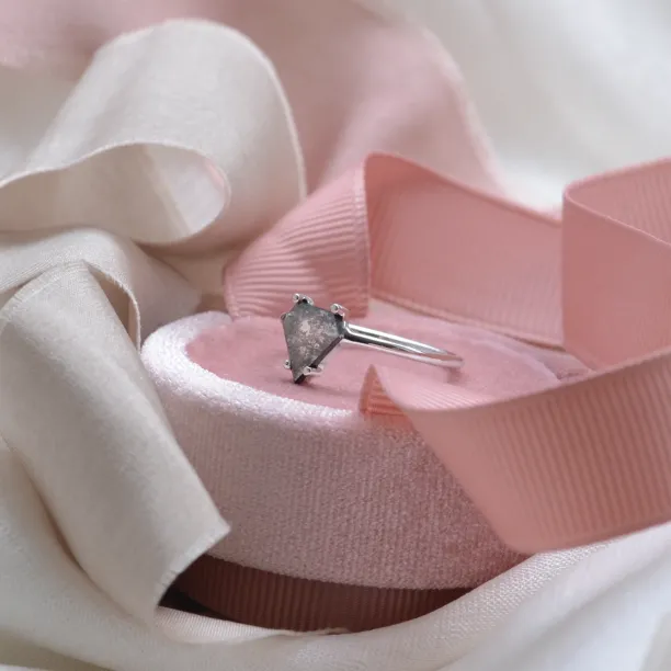 Geometric slice salt´n´pepper diamond ring SORCHA Image