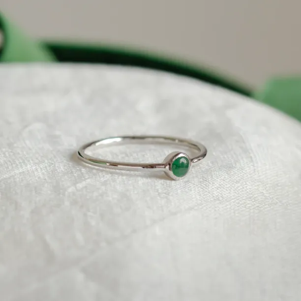 Emerald stackable fine ring CARAGH Image