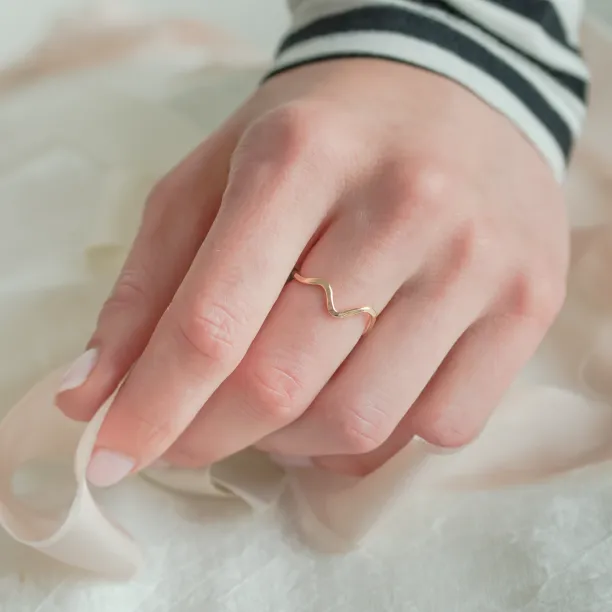 Gold mountain minimalist ring ALPINE Image