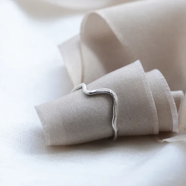 Gold mountain minimalist ring ALPINE Image