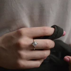 Original gold ring with rutilated quartz and diamonds MAIREAD Thumbnail