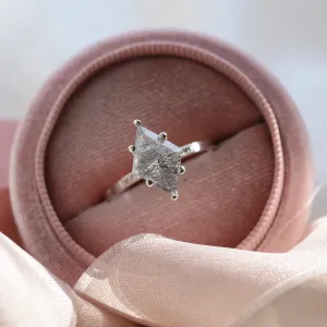 Original gold ring with rutilated quartz and diamonds MAIREAD Thumbnail