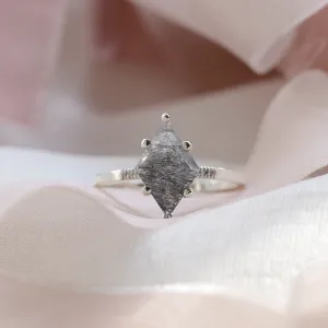 Original gold ring with rutilated quartz and diamonds MAIREAD Thumbnail