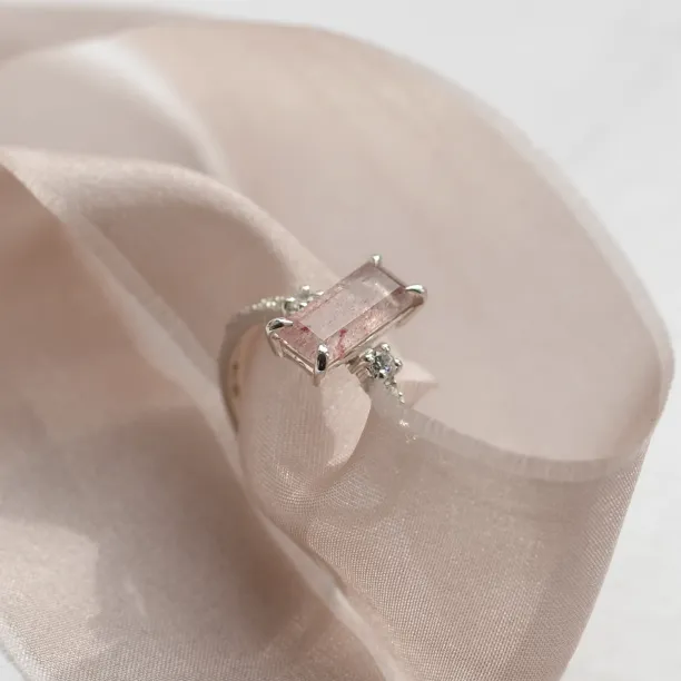 Gold ring with strawberry quartz and diamonds SWEETIE Image